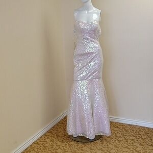 Nwt Clarisse size 1/2 prom dress